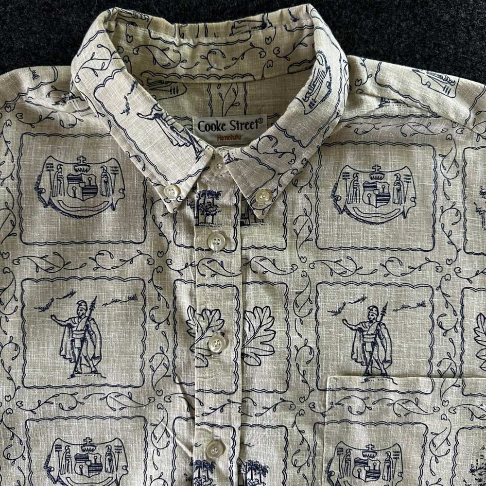 Cooke Street Honolulu Mens Medium Reverse Print Aloha Shirt Tan Blue Made in USA